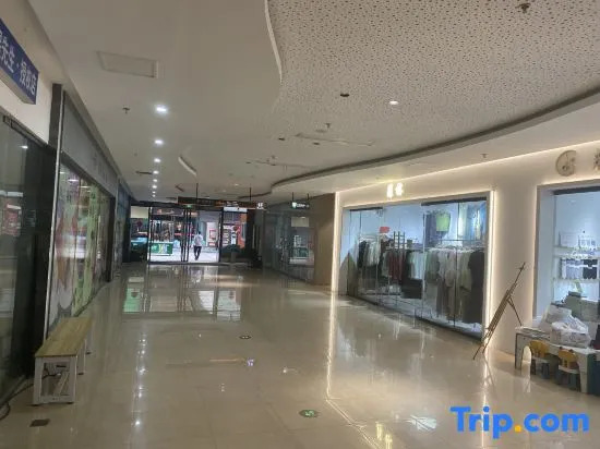 Yangzhou Xianyun Light Luxury Homestay