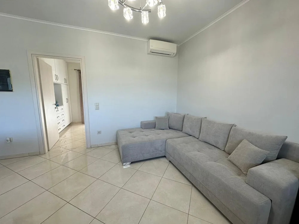 Elpida Luxury Apartments Suites