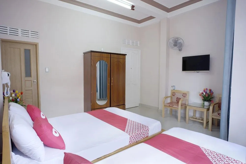 OYO 987 Thanh Thanh Nhan Hotel