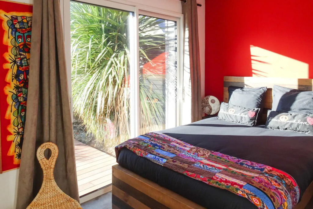 Holiday Home Located in the Middle of the Popular Seaside Resort, Cancale