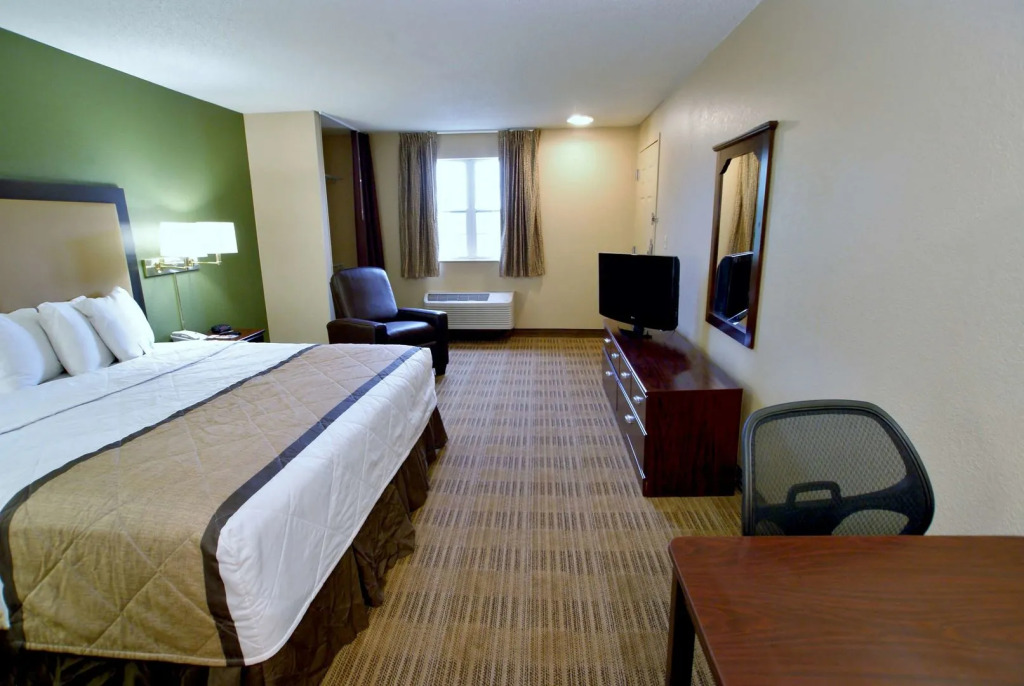 Studio 6 Suites Sacramento Northgate CA