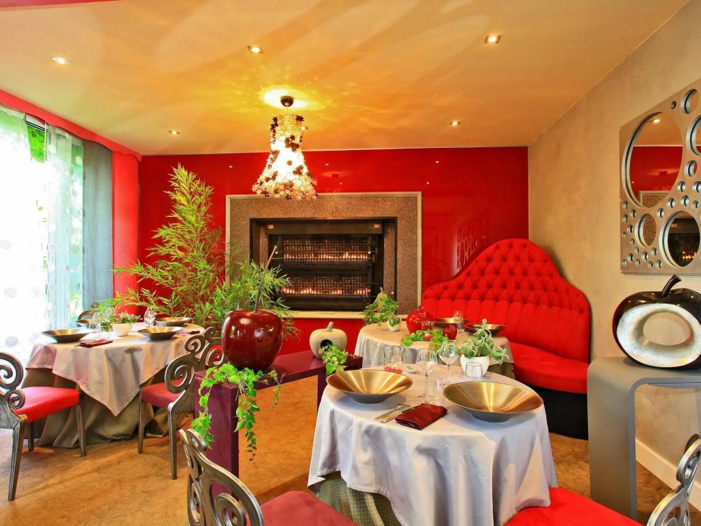 Logis Hôtel Hostellerie Saint-Jacques