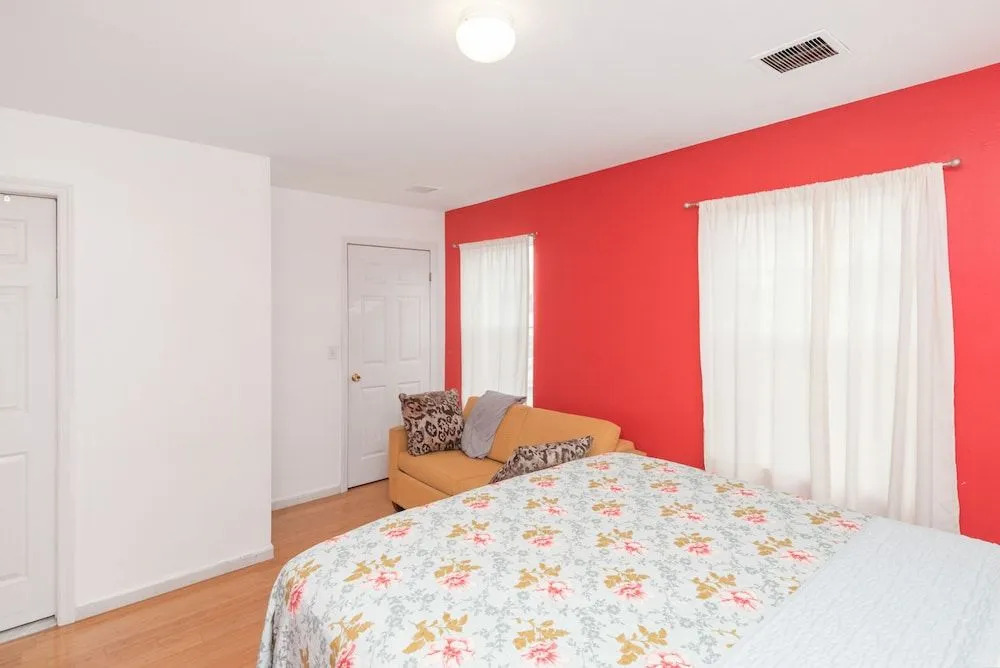Racpanos Modern Stay on Union Street