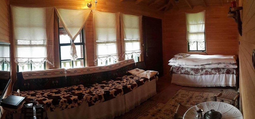 Olimbera Koy Evi