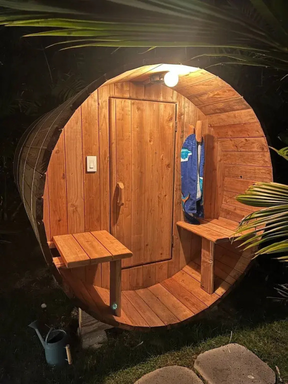 Akule Clubhouse: Bala One Bedroom Beach Retreat w/Sauna! 1 Condo by RedAwning