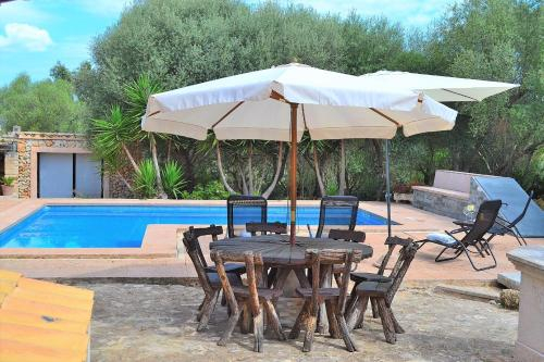 Llubi Villa 132