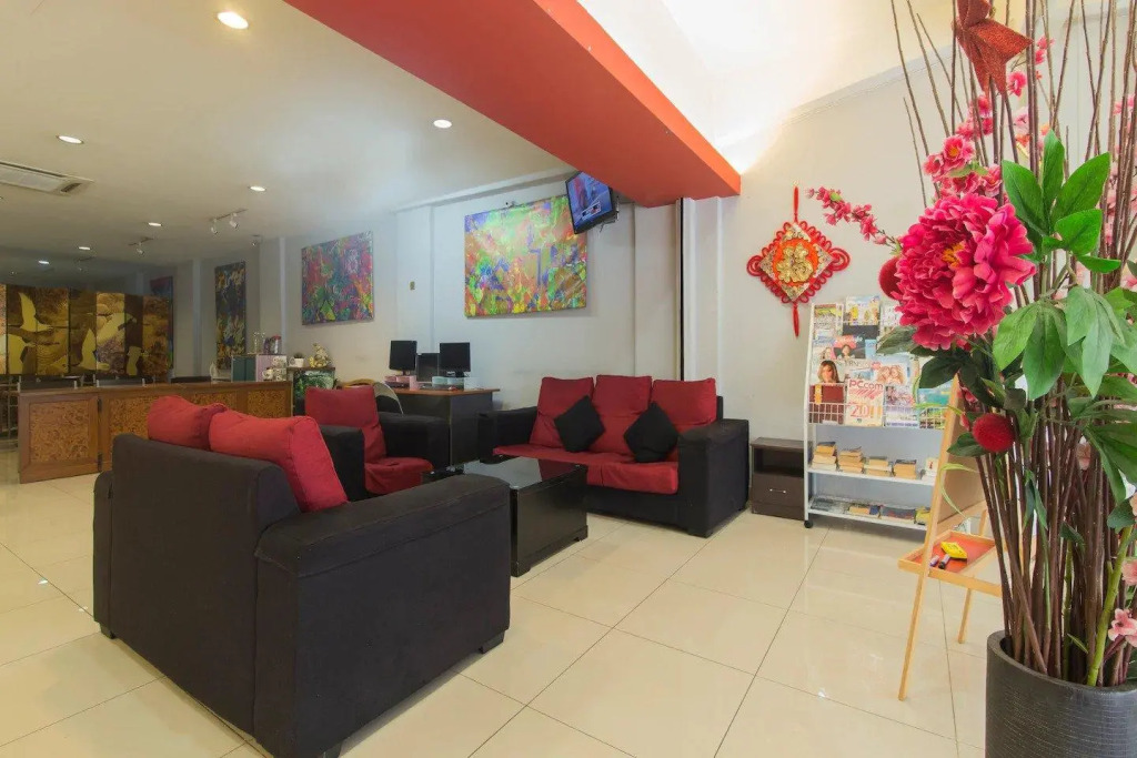 OYO 761 City Hotel