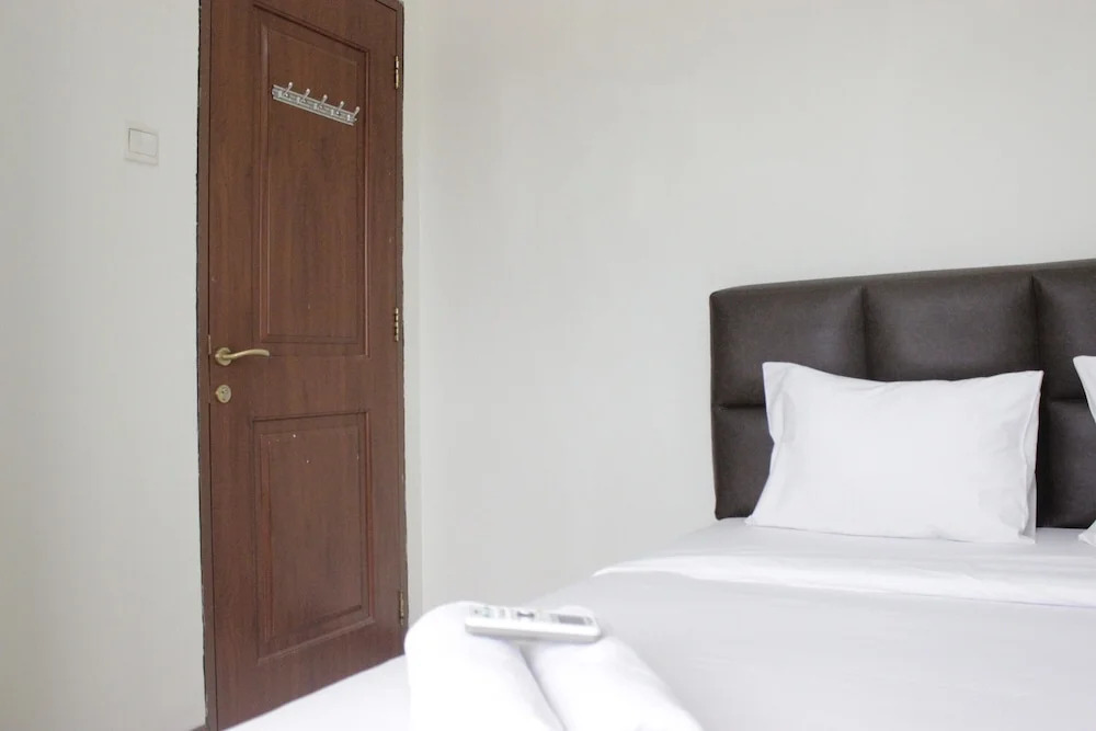 Homey 2BR Majesty Apartment near Maranatha University