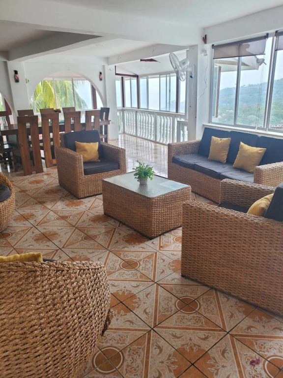 Bed & Breakfast by the sea