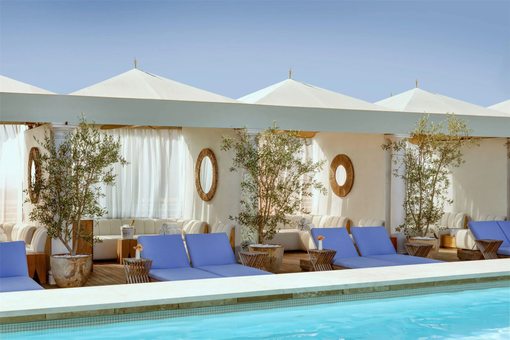 The Maybourne Beverly Hills, Maybourne