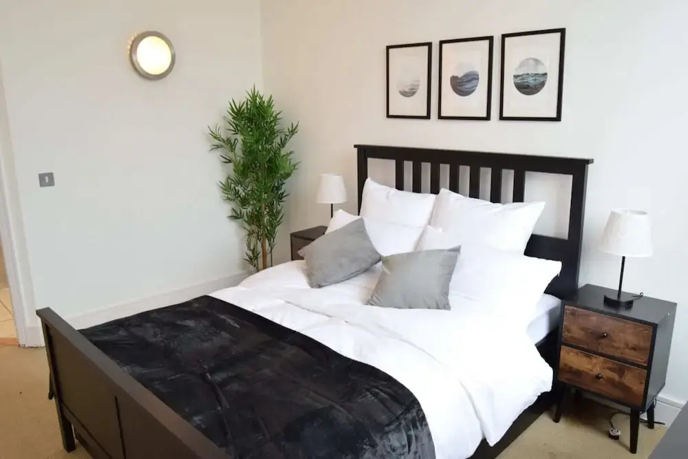 Bright Warehouse Conversion in Buzzing Peckham