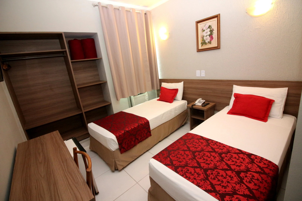 Carlton Express - Antigo Plaza Hotel