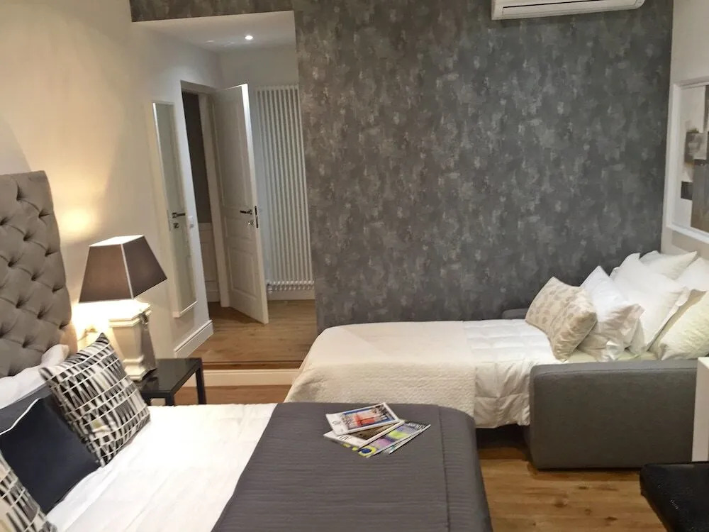 Suri Suites
