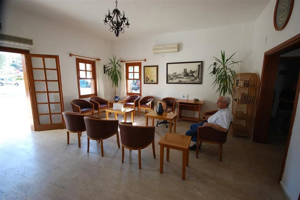 Saray Hotel