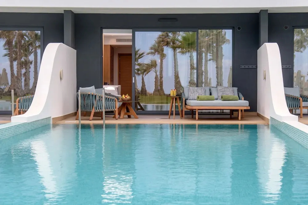 Lyttos Mare Adults Friendly 12plus