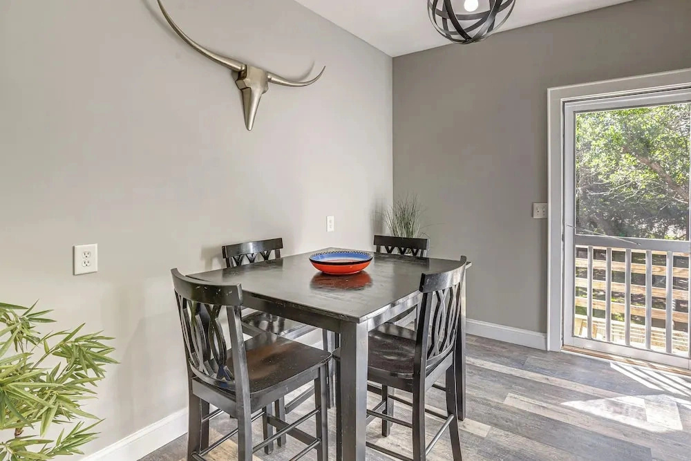 < 1 Mi to Ocean! OBX Condo w/ Decks, Pets Welcome