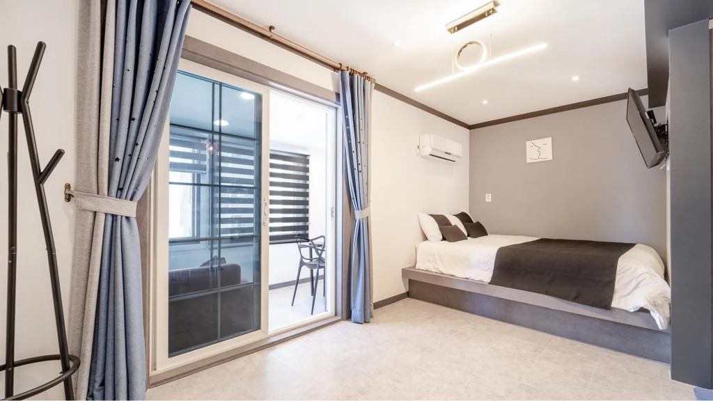 Gangneung Pradaevas Pension / Усадьба Сонёчан