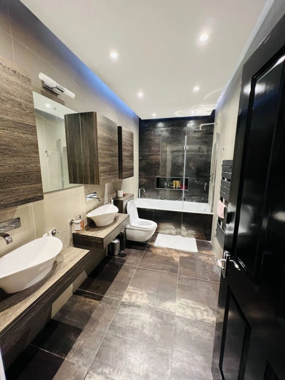 Dream House London With ac, Gym, hot Tub, Cinema