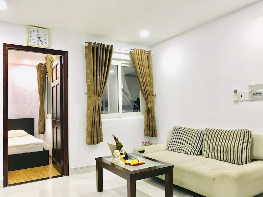 Tan Son Nhat Airport Apartment by SABAY