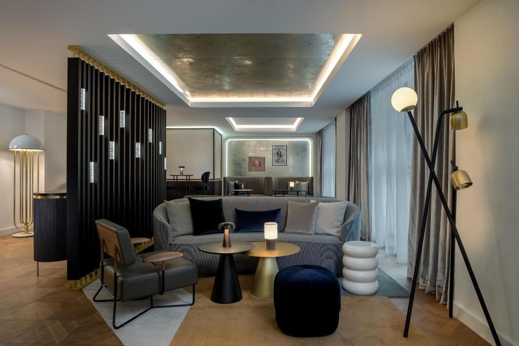 Neues Schloss Privat Hotel Zurich, Autograph Collection
