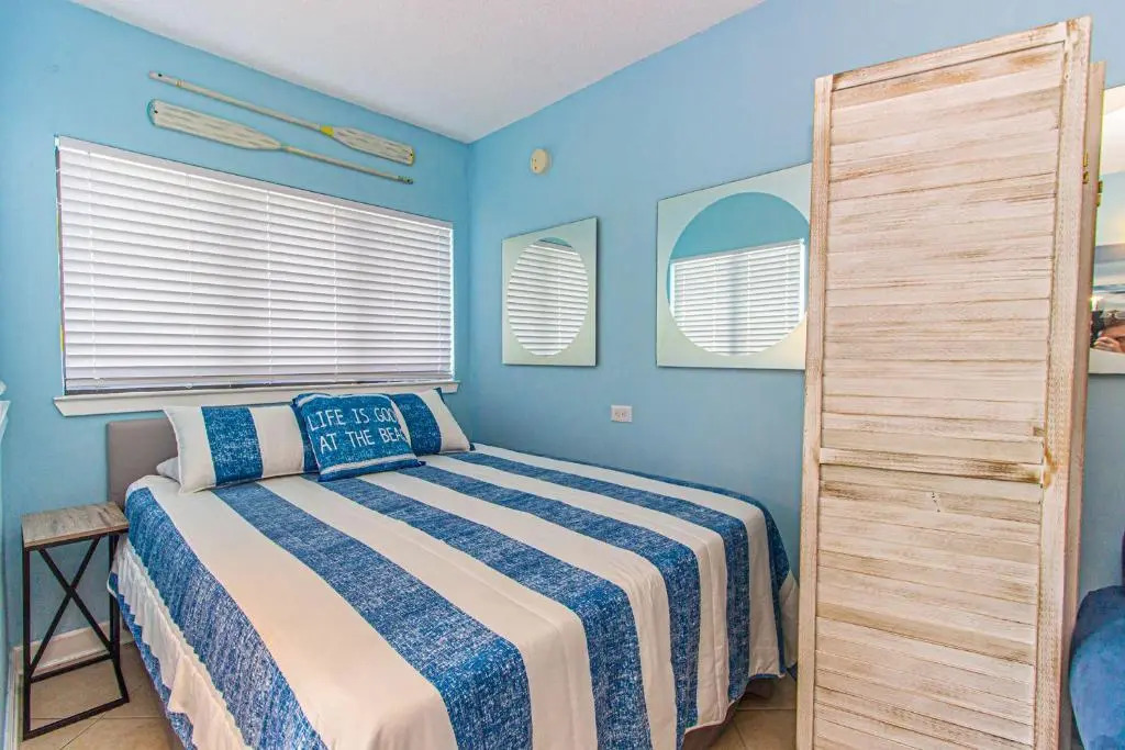 Ocean View Studio with Great Views! Palace Resort 1605