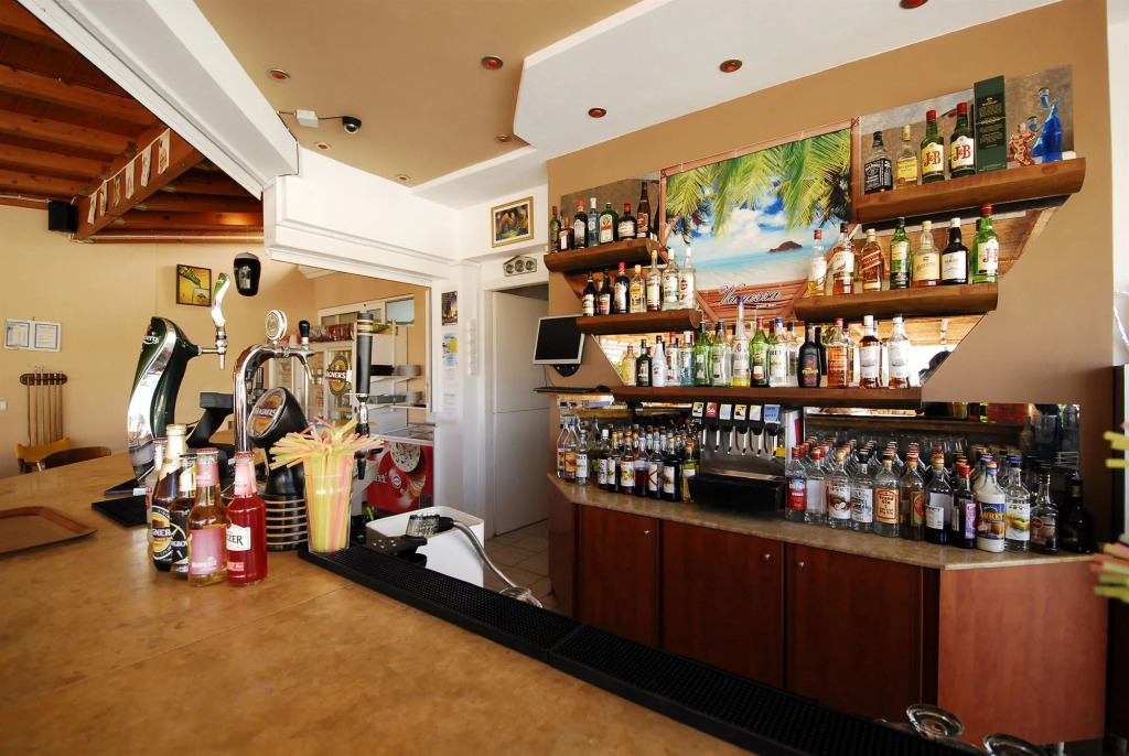Vanessa Hotel