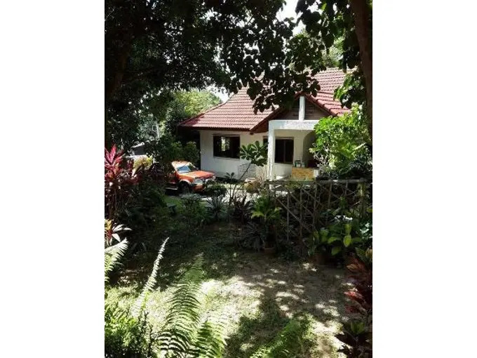 Auberge Resort