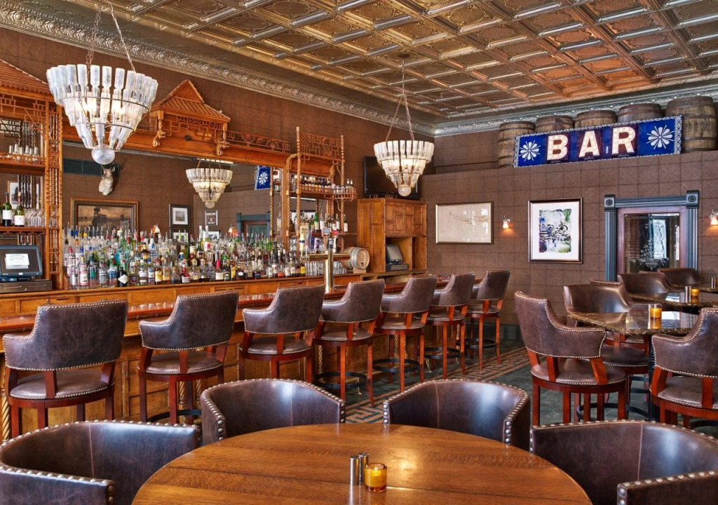 Hotel Jerome, Auberge Collection