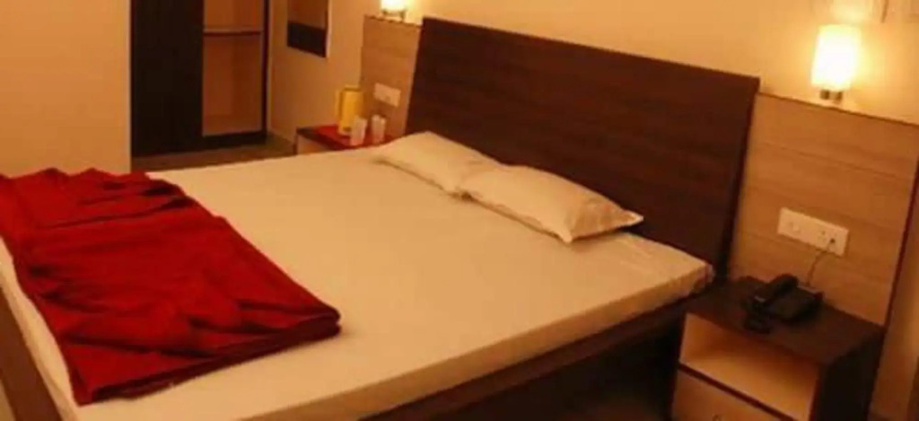 Chandralok Hotel