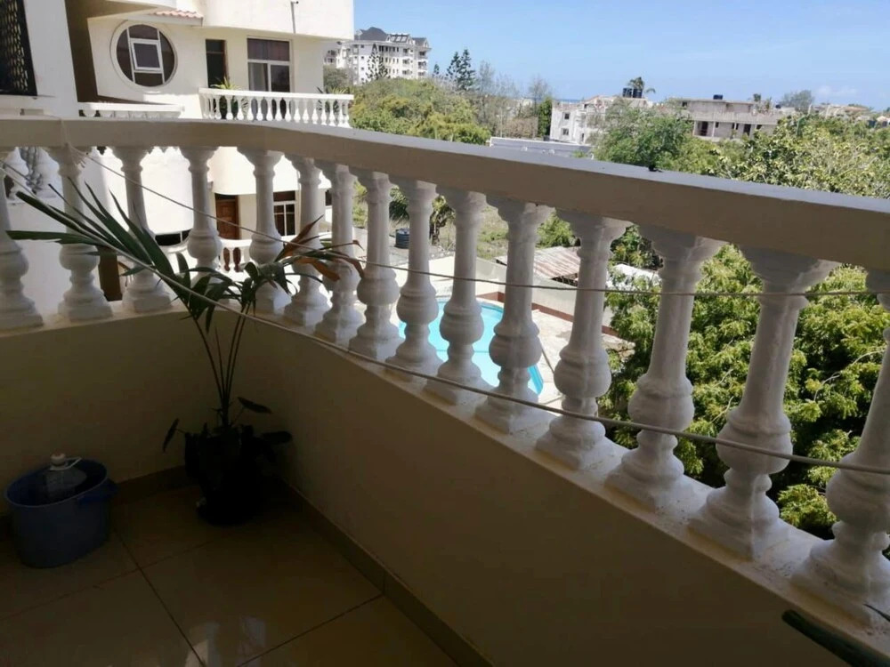 Nyali Mall Apartments by CHH
