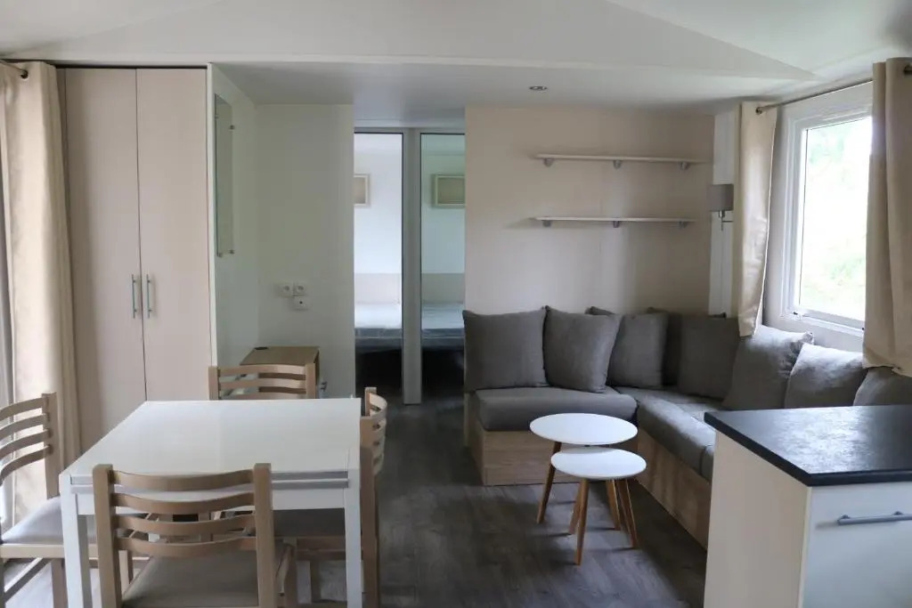Mobil-home 6-8 pl.