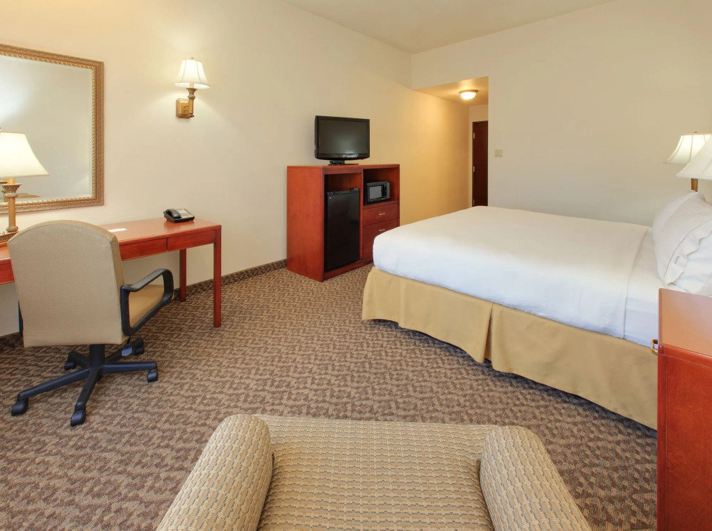 Holiday Inn Express Hotel & Suites Abilene Mall South by IHG