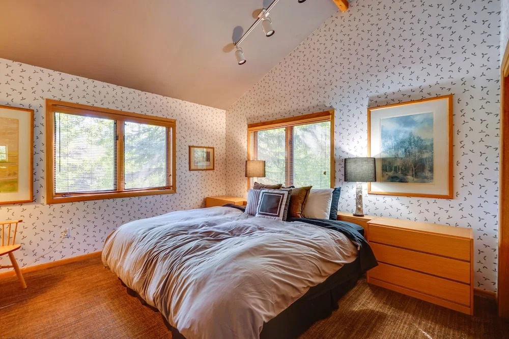 Pet-friendly Park City Condo w/ Private Hot Tub!