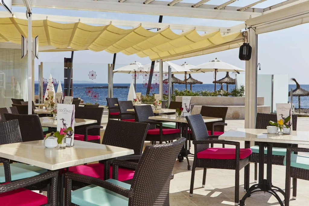 Universal Hotel Cabo Blanco