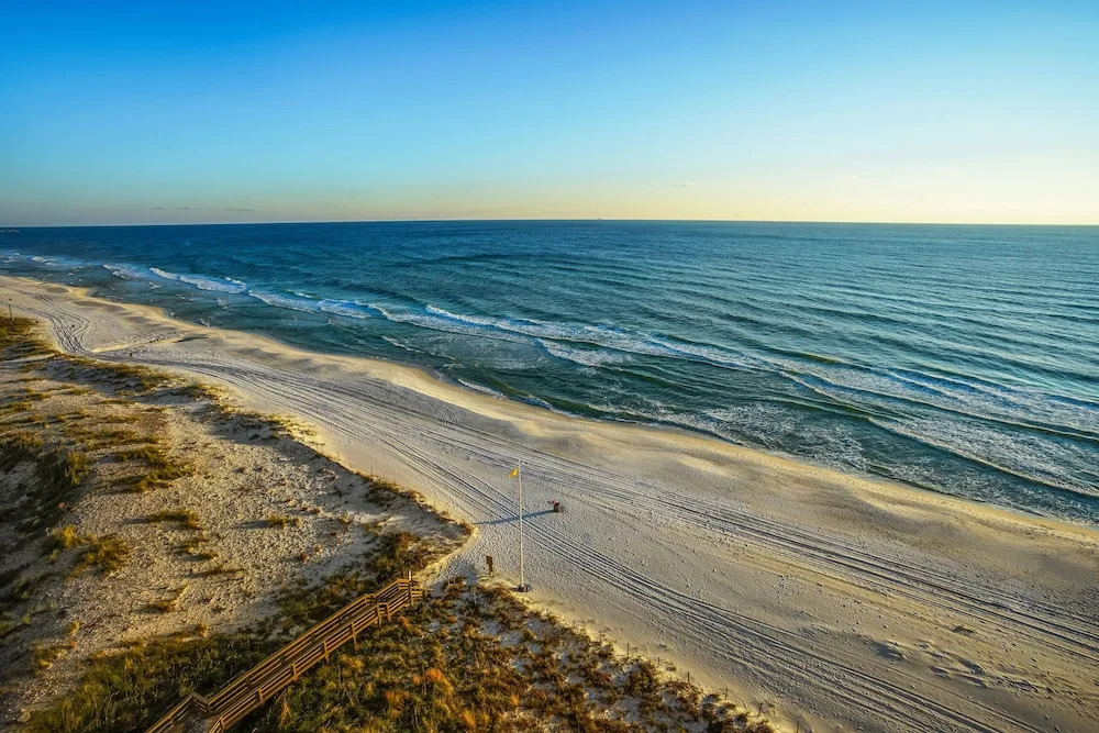 Emerald Beach 1130  by Best Beach Getaways