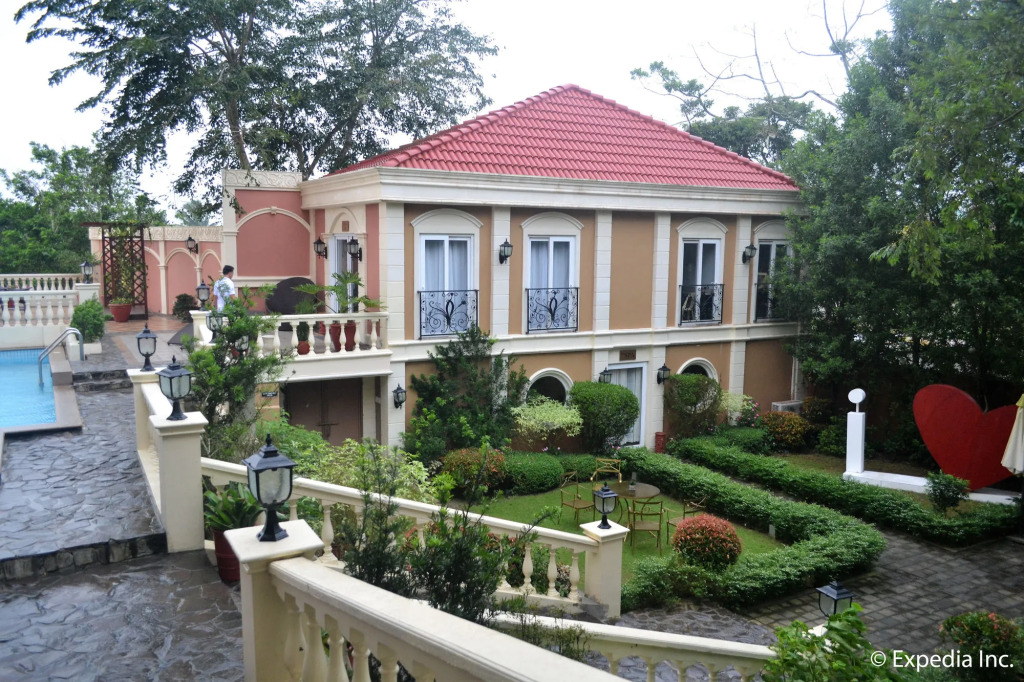 Viewpark Hotel Tagaytay