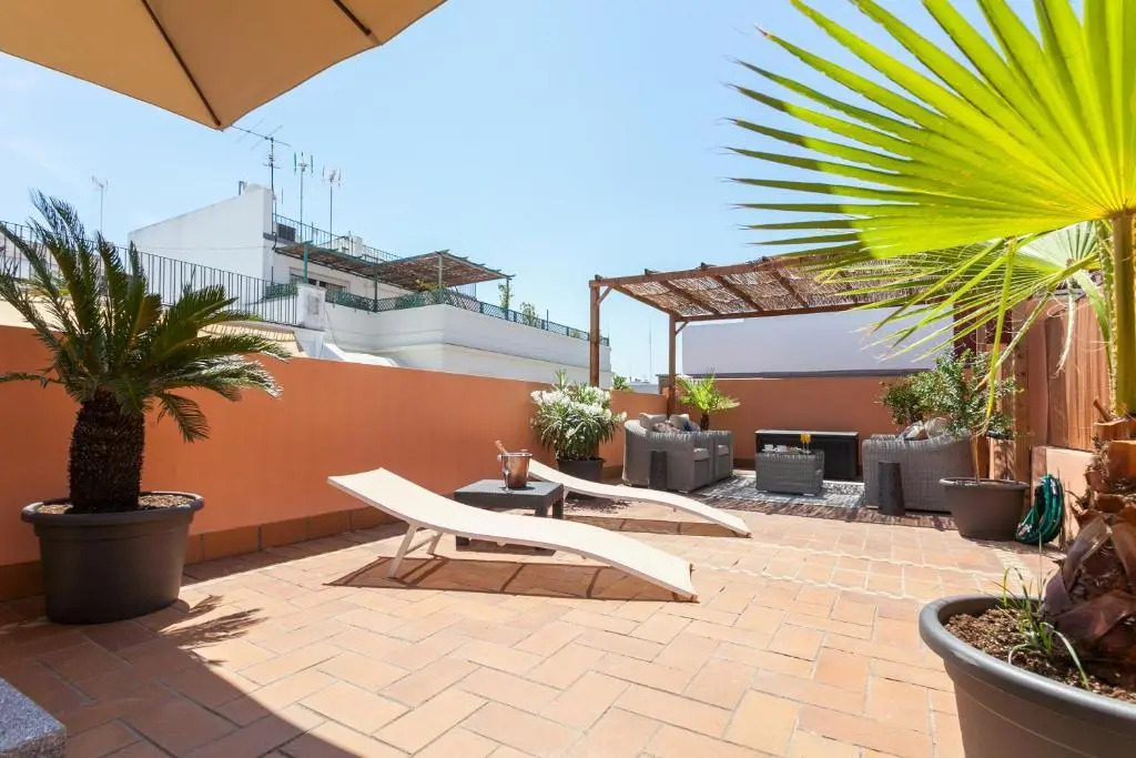 Luxury Rooftop - Space Maison Apartments