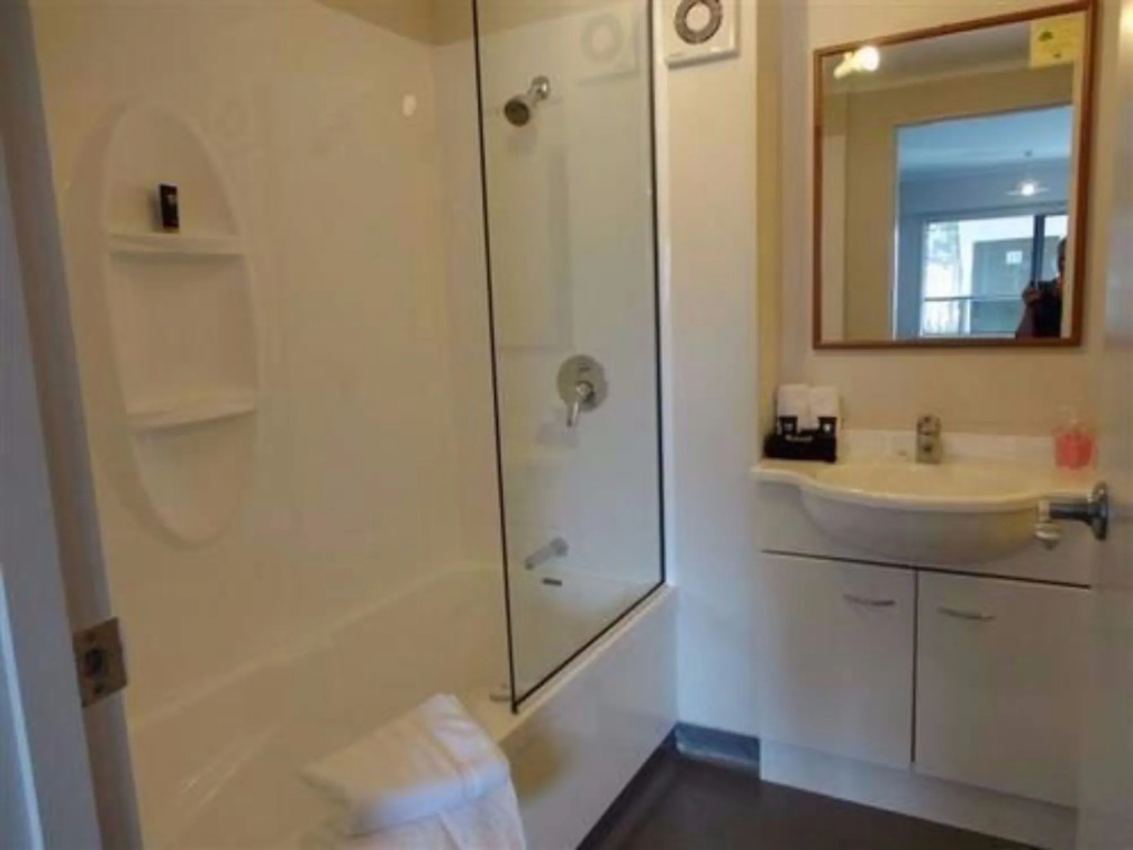 Abode On Courtenay Motor Inn
