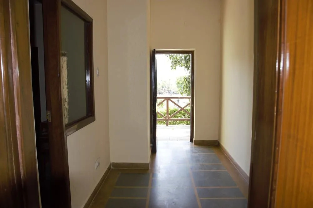 Corbett Wild Resort - A River Access Property
