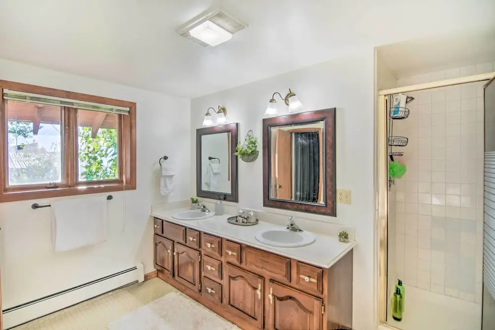 'moose Park Lodge' Charming Walden Retreat!