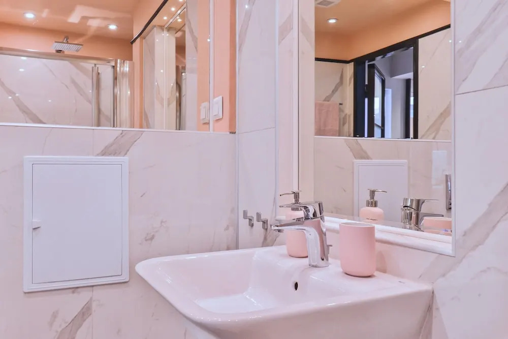FM Luxury 1-BDR Apartment - ROSE