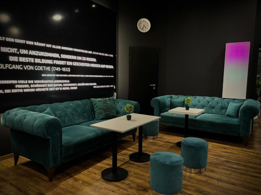 Colour Hotel