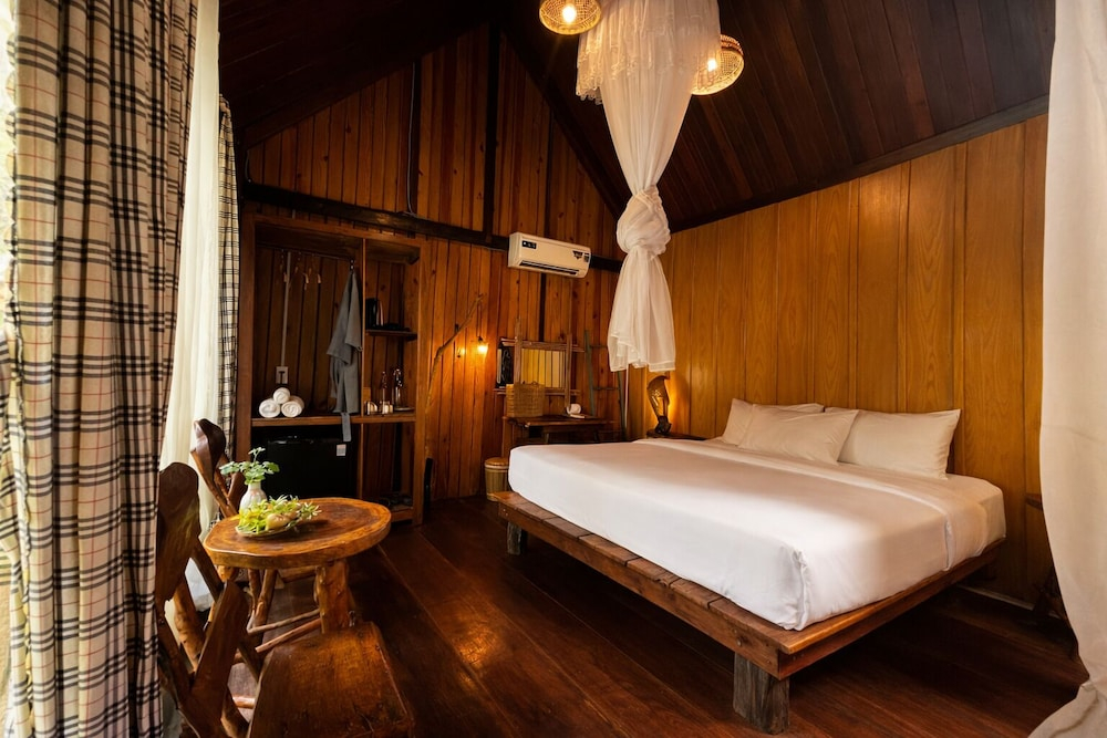 Mekong Silt Ecolodge