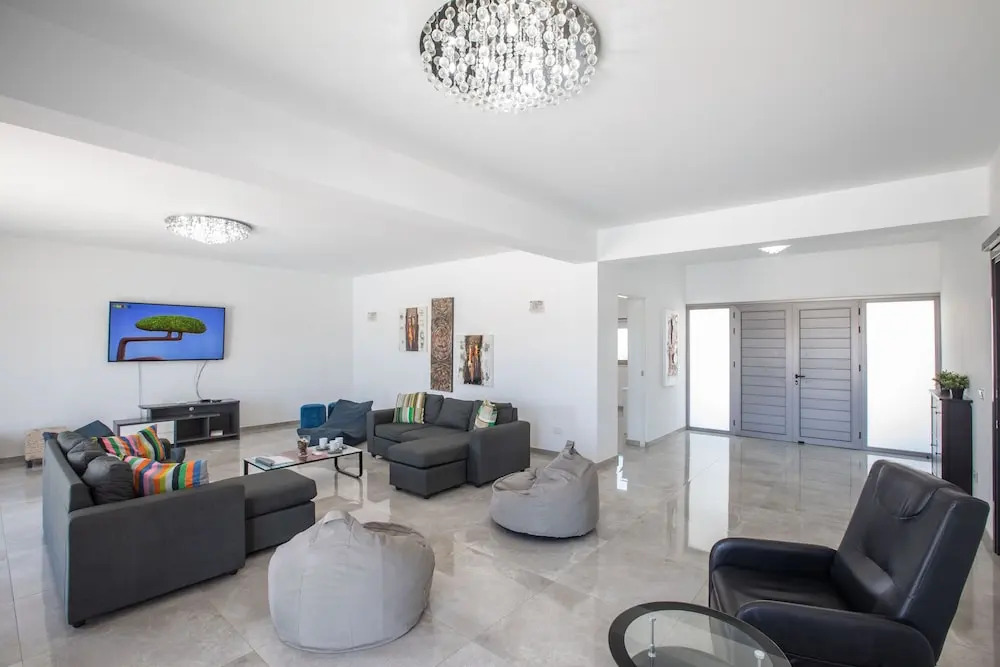 Villa Sienna, Fabulous 6bdr Protaras Villa