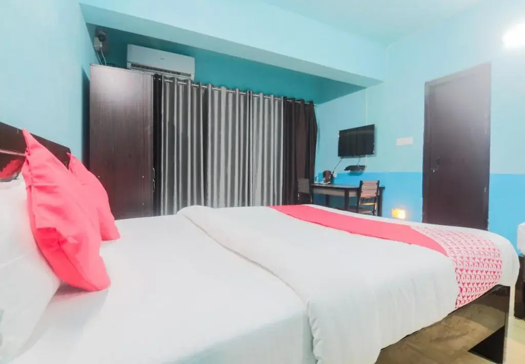 Oyo 24478 Mid City Guest House
