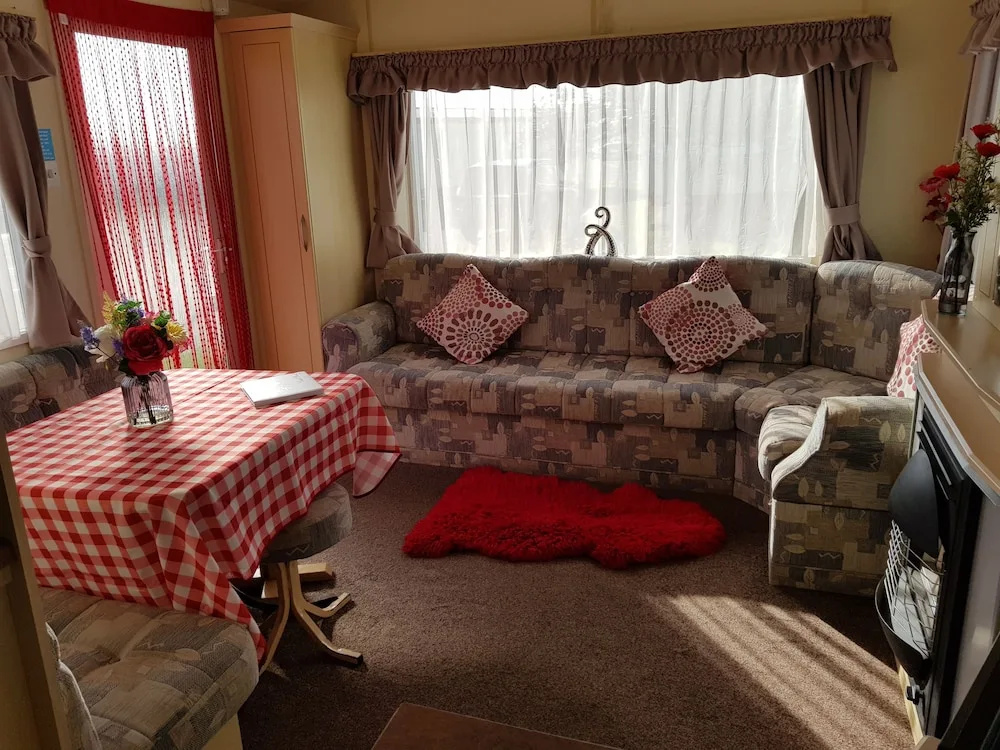 Homely Holidays