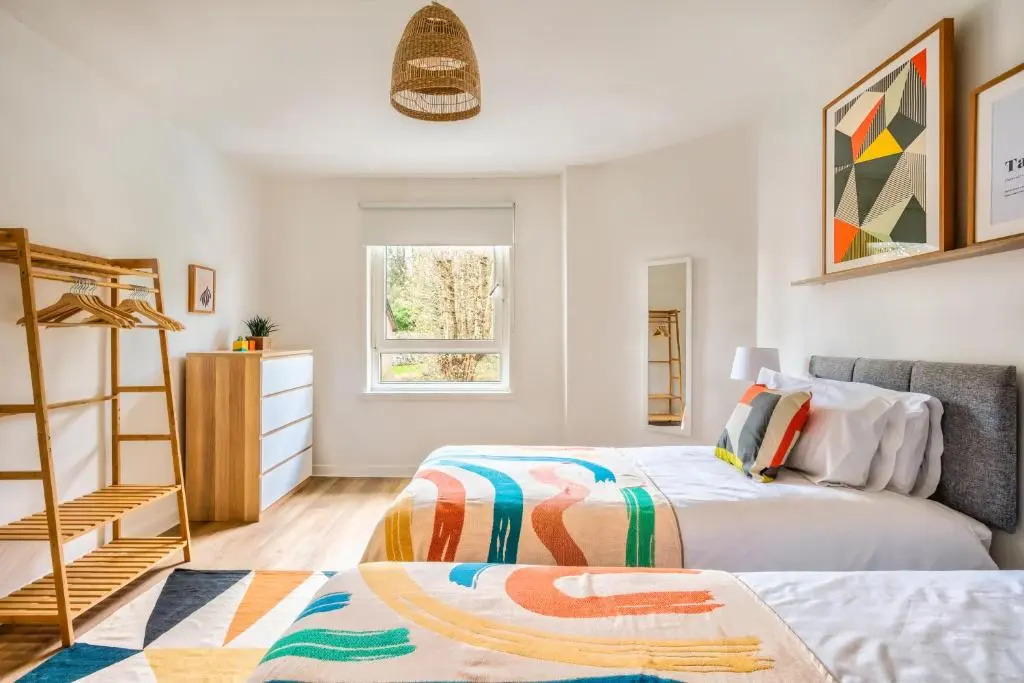 Leven Apartment West Bridgend Dumbarton near Loch Lomond