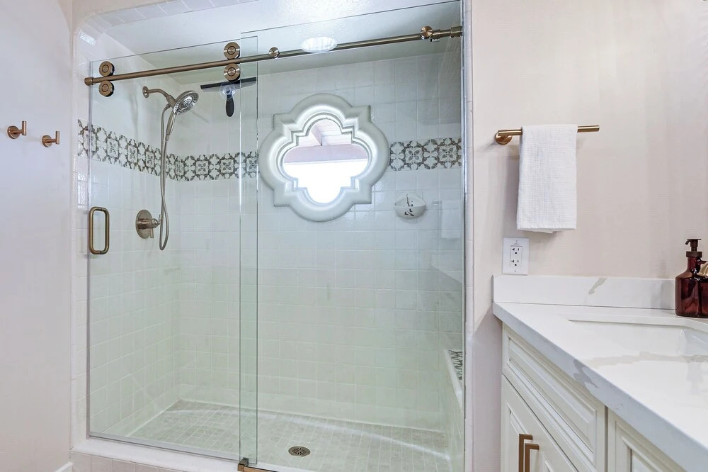 Sweeping Mtn Views & Hot Tub: Fountain Hills Oasis