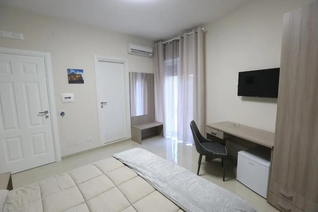 COSTA APARTMENT NAPLES