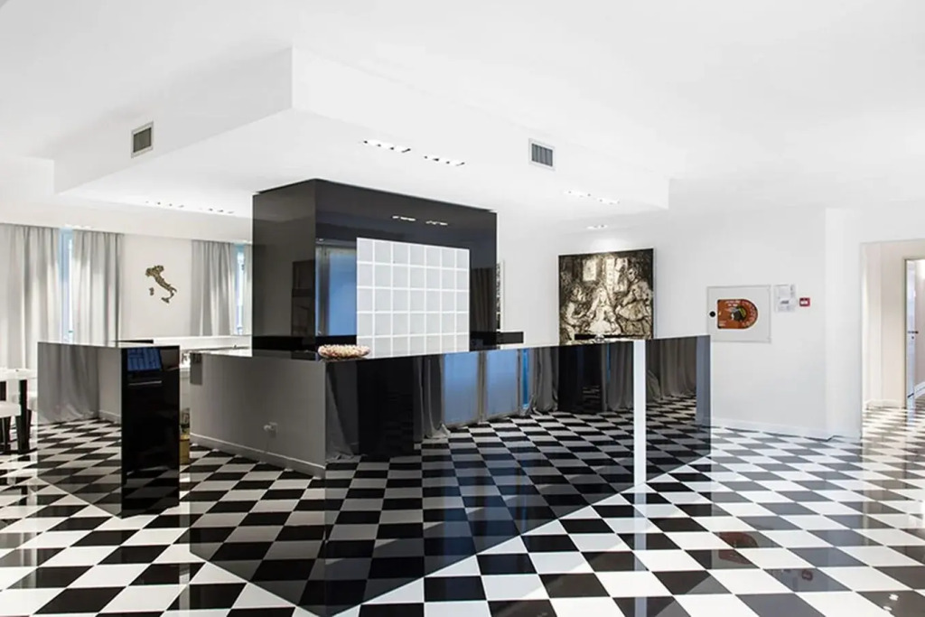 Отель Studio Inn Centrale & Milano Urban Padel